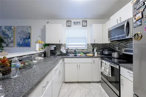 998 SW 8th Place Florida City FL 33034