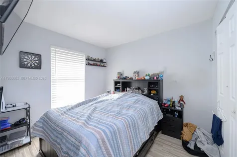 998 SW 8th Place Florida City FL 33034