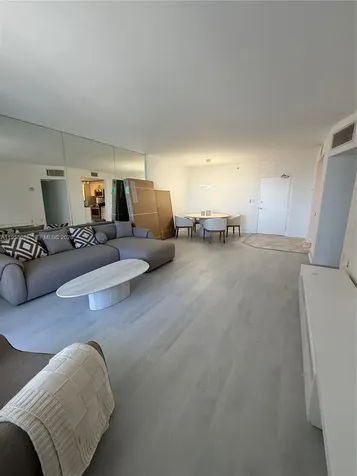 10275 Collins Avenue Bal Harbour FL 33154