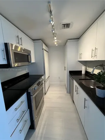 10275 Collins Avenue Bal Harbour FL 33154