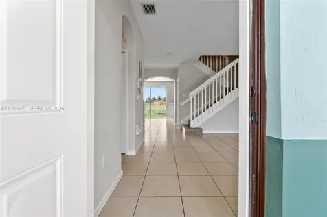 1458 SE 24th Court Homestead FL 33035