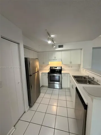 4848 N State Road 7 Coconut Creek FL 33073