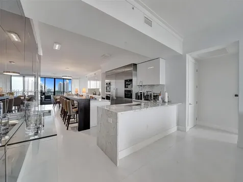 5500 Island Estates Drive Aventura FL 33160