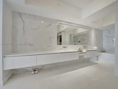 5500 Island Estates Drive Aventura FL 33160