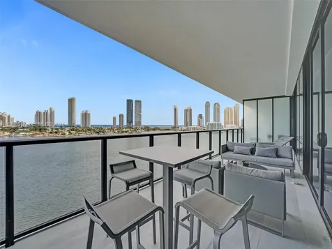 5500 Island Estates Drive Aventura FL 33160