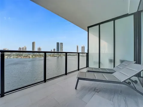 5500 Island Estates Drive Aventura FL 33160