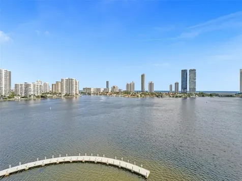 5500 Island Estates Drive Aventura FL 33160