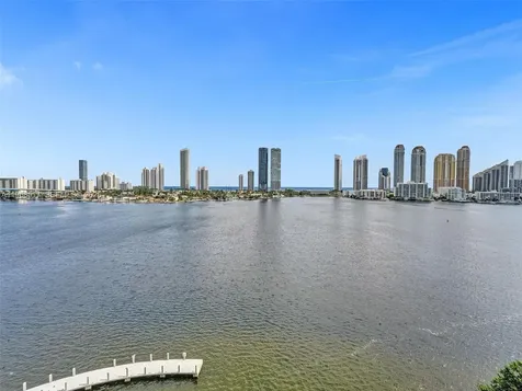 5500 Island Estates Drive Aventura FL 33160