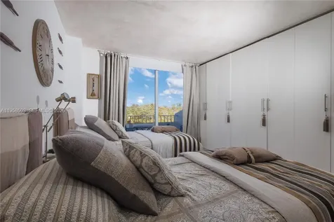 177 Ocean Lane Drive Key Biscayne FL 33149