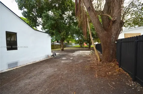 4417 NW 23rd Court Miami FL 33142