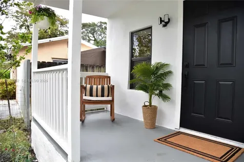 4417 NW 23rd Court Miami FL 33142
