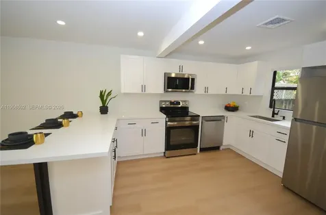 4417 NW 23rd Court Miami FL 33142