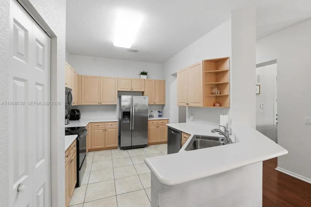 5750 NW 119th Terrace Coral Springs FL 33076