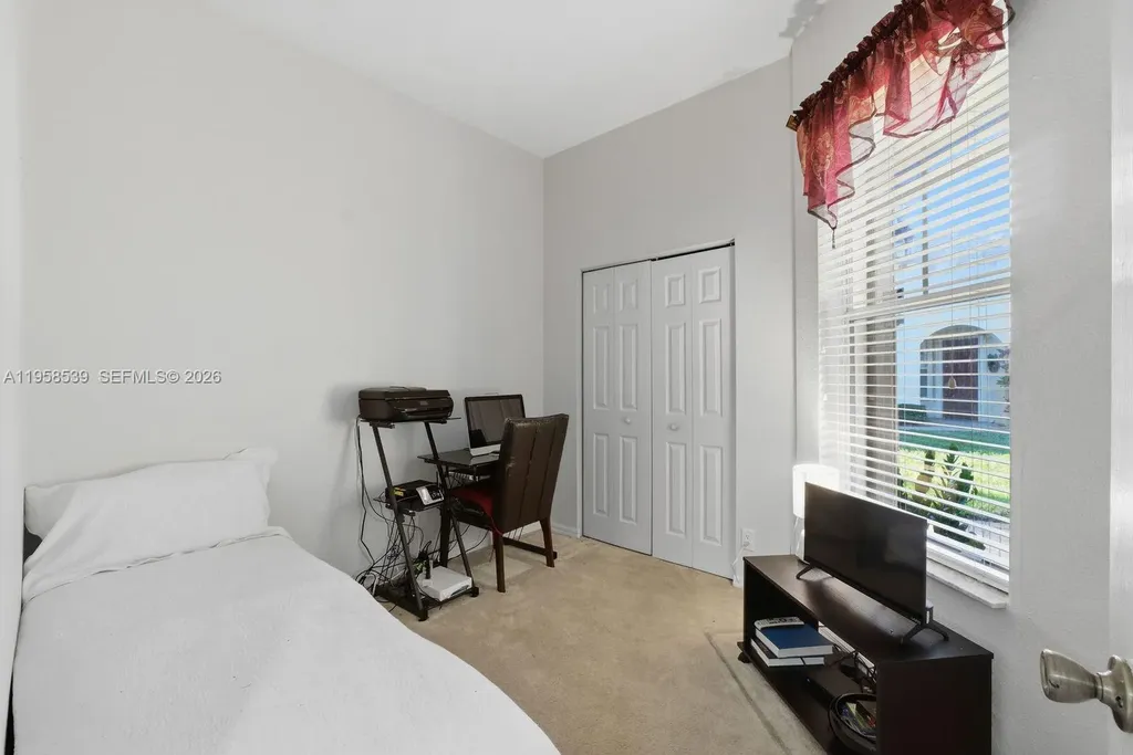 5750 NW 119th Terrace Coral Springs FL 33076