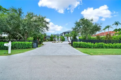 12301 NW 18th Street Plantation FL 33323
