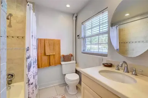 1825 N 24th Avenue Hollywood FL 33020