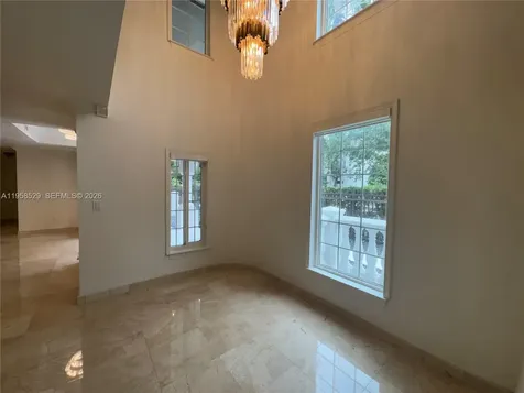 3185 Washington Street Miami FL 33133