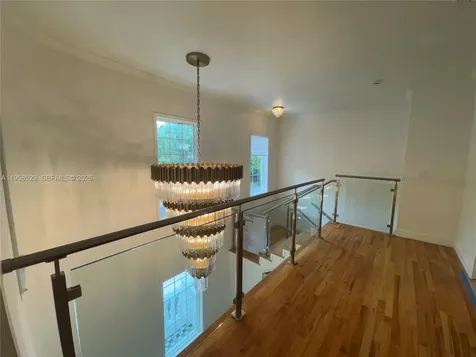 3185 Washington Street Miami FL 33133