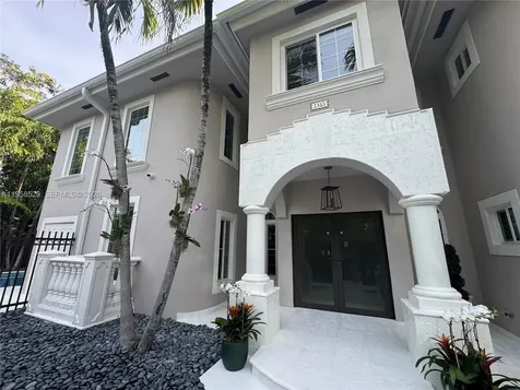 3185 Washington Street Miami FL 33133