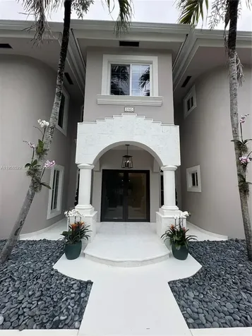 3185 Washington Street Miami FL 33133