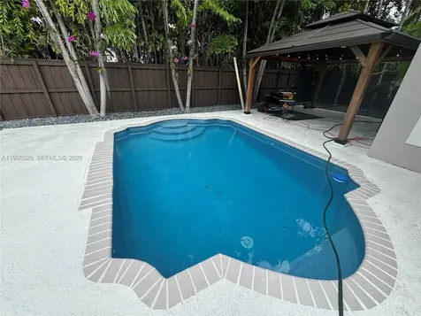 3185 Washington Street Miami FL 33133