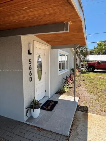 5660 NE 5th Avenue Oakland Park FL 33334
