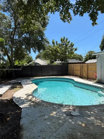 5660 NE 5th Avenue Oakland Park FL 33334