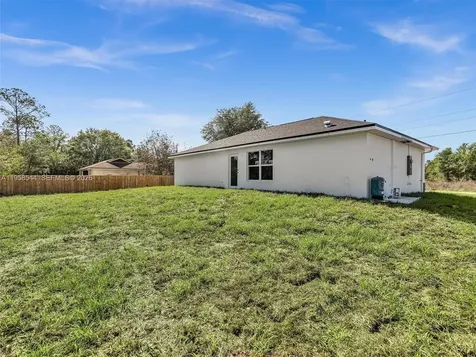 2401 E 11th Street Lehigh Acres FL 33936