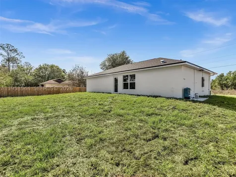 2401 E 11th Street Lehigh Acres FL 33936