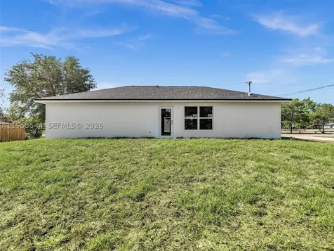 2401 E 11th Street Lehigh Acres FL 33936