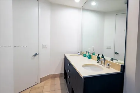 18201 Collins Avenue Sunny Isles Beach FL 33160