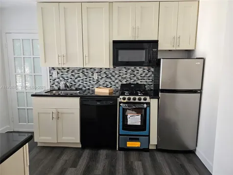 622 15th Street Miami Beach FL 33139