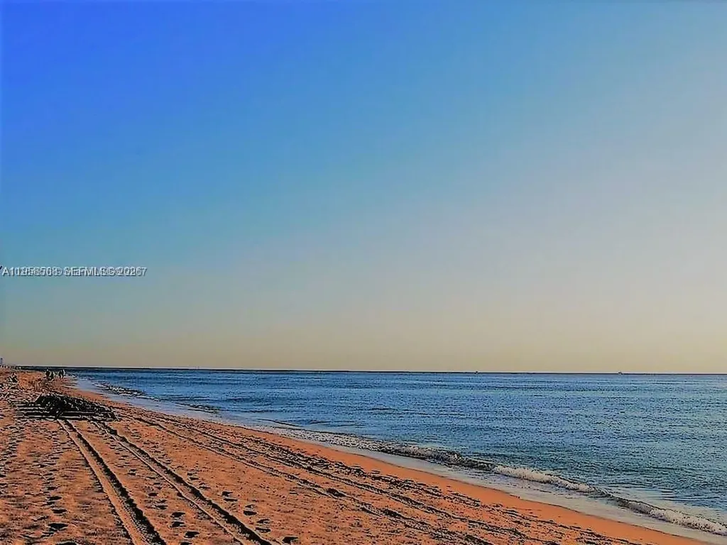 4111 S Ocean Drive Hollywood FL 33019