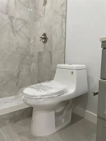 7175 NW 179th Street Hialeah FL 33015