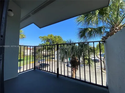 7175 NW 179th Street Hialeah FL 33015