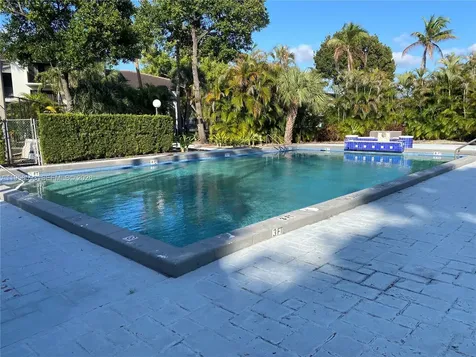7175 NW 179th Street Hialeah FL 33015
