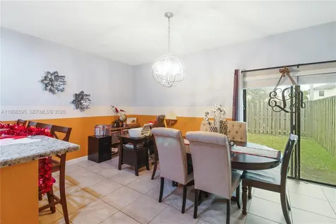 707 SE 32nd Terrace Homestead FL 33033