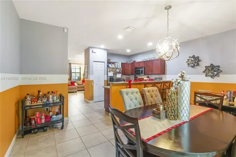 707 SE 32nd Terrace Homestead FL 33033
