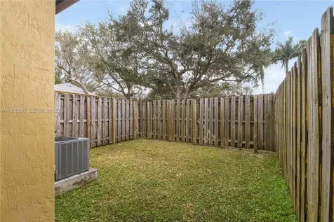 707 SE 32nd Terrace Homestead FL 33033