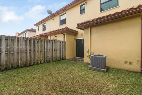 707 SE 32nd Terrace Homestead FL 33033