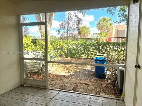 271 Duval Court Weston FL 33326