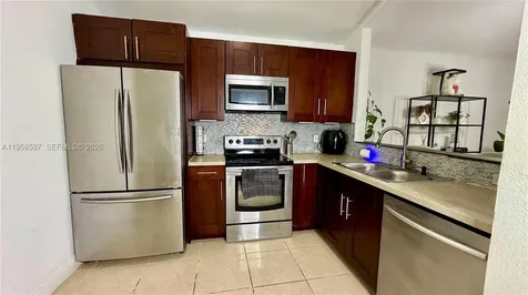 2451 SW 85th Terrace Miramar FL 33025