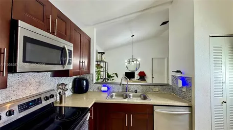 2451 SW 85th Terrace Miramar FL 33025