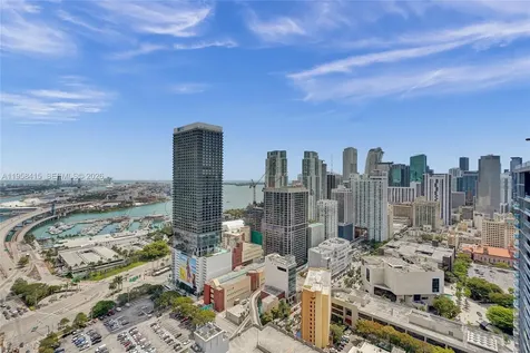 159 NE 6th Street Miami FL 33132