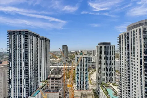 159 NE 6th Street Miami FL 33132