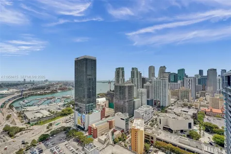 159 NE 6th Street Miami FL 33132
