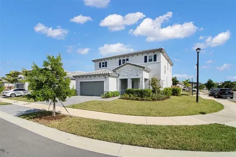 879 SE 26th Terrace Homestead FL 33035