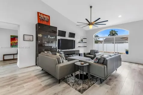 19411 NW 2nd Street Pembroke Pines FL 33029