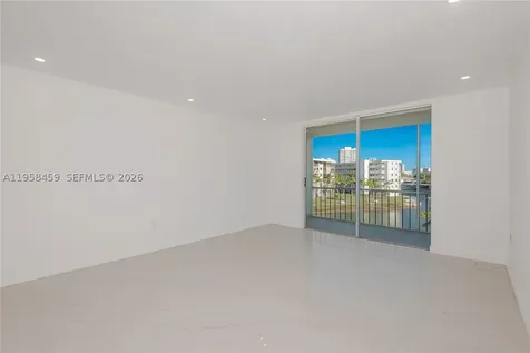 2851 Leonard Drive Aventura FL 33160
