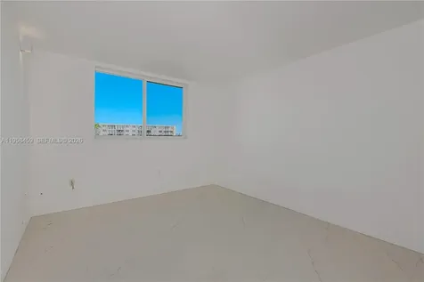 2851 Leonard Drive Aventura FL 33160